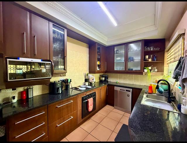 3 BEDROOM FREEHOLD FOR SALE IN ARBORETUM